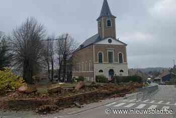Muur rond kerkdomein afgebroken: “Hij dreigde in te storten na de hevige regenval”
