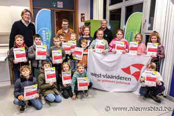 Schoolkinderen ontvangen diploma Techniekacademie