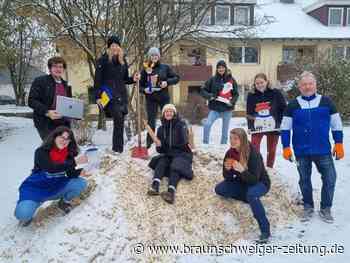 Die Jugend stemmt den Weihnachtsmarkt in Edemissen