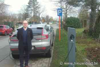 Gemeentebestuur plaatst nieuwe laadpalen in elke deelgemeente