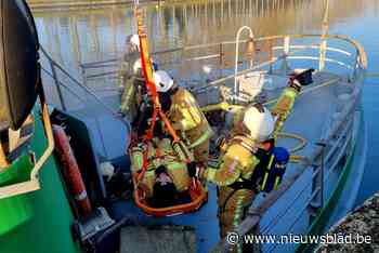 Brandweer houdt oefening op aangemeerd schip: “Zeer leerrijk want we hebben in de regio enkele druk bevaren waterlopen”