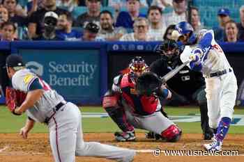 Dave Roberts Expects Mookie Betts to Be Dodgers' Regular Second Baseman in 2024