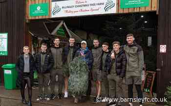 REDS VISIT BILLINGLEY CHRISTMAS TREE FARM!