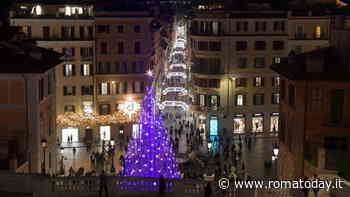 Natale a Roma, la linea 100 anche i festivi. Attivi due bus gratuiti per le vie dello shopping
