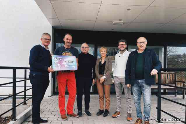 Band Ola Pola schenkt opbrengst benefietconcert aan Woonzorg Oudenaarde