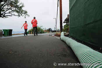 Kona low threatens Lahaina nearshore waters