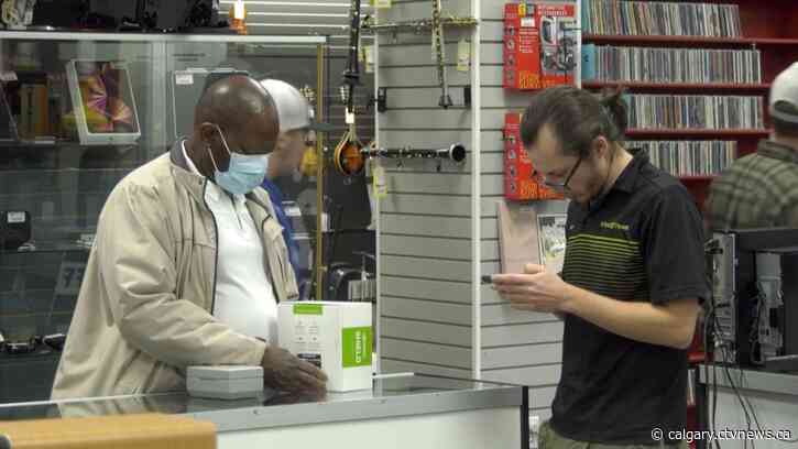 Lethbridge shoppers are looking to save money this Christmas