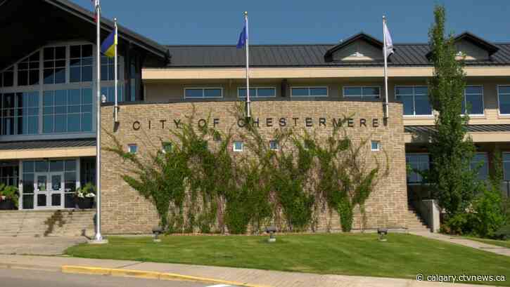 4 Chestermere city councillors, including mayor, dismissed by Alberta government order