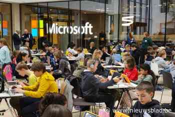 100 leerlingen bouwen virtuele school in Minecraft