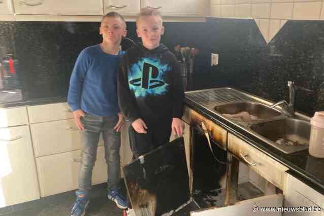 Winter (13) is de held voor mama en zijn twee broers nadat hij hen wakker maakt bij brand