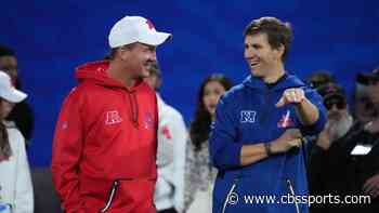 Peyton, Eli Manning to broadcast simultaneous 'Monday Night Football' games on ManningCast in Week 14