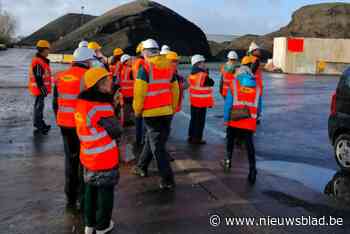 Asfaltcentrale reikt hand naar buurt: opendeur met toelichting bij nieuwe technieken om geurhinder terug te dringen