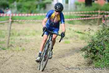 Kenny Roelandt op het podium in Maldegem