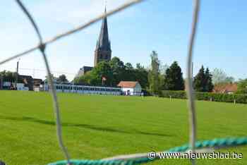 Woonproject op terreinen van voetbalclub afgeslankt, maar protest blijft