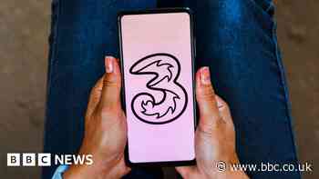 Three network down for tens of thousands across UK