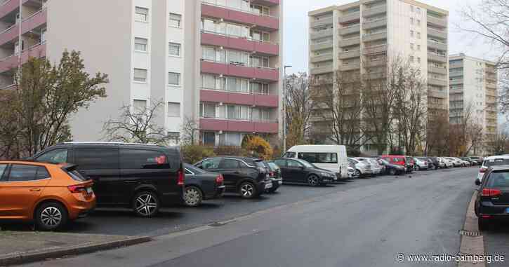 Bäume oder Parkplätze