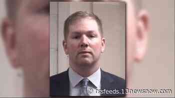 Portsmouth police officer begins trial for felony charges, accused of shooting armed burglar