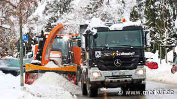 Winterdienst am Anschlag: Wenn Schneefahrer selbst stecken bleiben