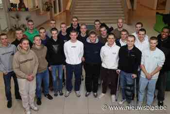Meer dan 30 jongens gaan voor een ‘broske’ om zieke Sem (17) hart onder de riem te steken: “De steun die je dan voelt, dat is niet normaal”