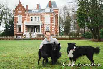 Thomas betaalde 1,8 miljoen voor zijn kasteel en toont zijn leven: “Zelfs iets onnozels als sleutels leidt tot kopzorgen”