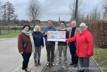 N-VA Roosdaal schenkt 520 euro aan Boven De Wolken