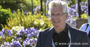 U.S. Federal Reserve Gov. Waller Says DeFi Could Boost Dollar's Global Strength