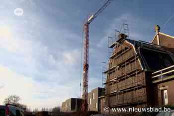 Politie moet jongeren van stellingen halen aan kerk in Boom: “We vreesden hier al langer voor”