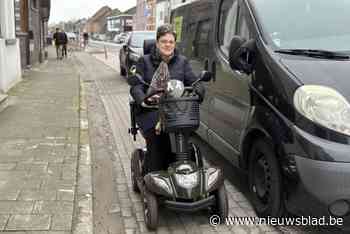 “Wie niet goed oplet, raakt een spiegel of de boordsteen”: fietsen wordt straks een stuk veiliger in de Kerkstraat