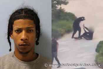 Elephant and Castle knifeman tackled by off-duty police officers