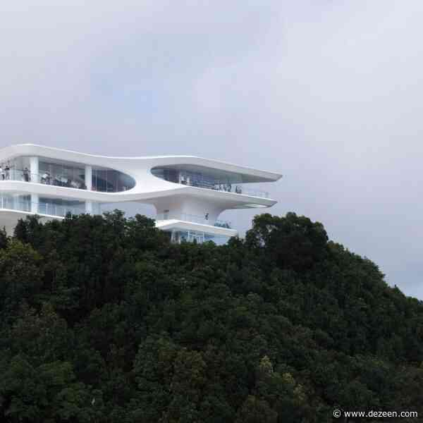 Line+ Studio sits curvaceous viewpoint overlooking Shenzhen