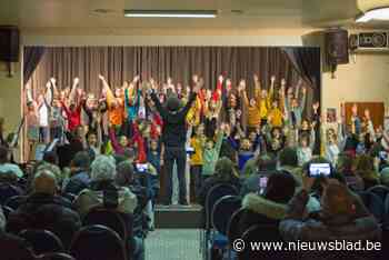 Leerlingen strooien in Depot Deluxe met magie voor Dag van de Academies