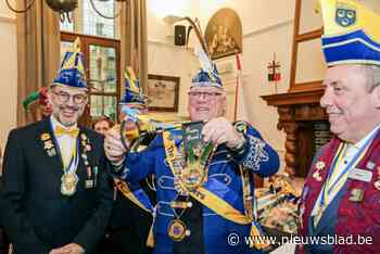 Jaarlijkse sleuteloverdracht voor De Bierpruvers: “Vanaf vandaag heeft carnaval de macht”