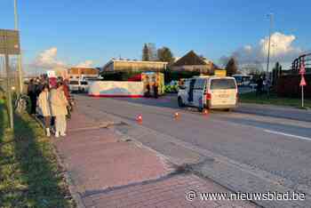 Motorrijder (32) komt om het leven na zware klap tegen auto