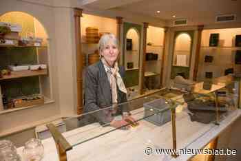 Hilde (82) stopt na 34 jaar met uitbaten Chocolaterie Sweertvaegher: “Ik eet acht pralines per dag, dat houdt me jong”