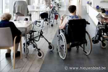 Verzorgster (56) krijgt geen straf voor slag in gezicht van dementerende bewoner die agressief was: “Hij ging hevig te keer”
