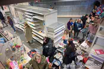 Lege rekken en lange rijen tijdens laatste dagen van Fun: “Jammer dat de winkel verdwijnt, maar de koopjes zijn te mooi om te laten liggen”