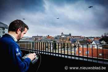 Bewoners betrappen inbreker bij thuiskomst: “Hij vluchtte door haag velden in”