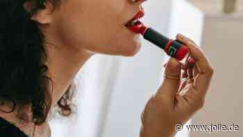 Dieser Lippenstift geht aktuell auf TikTok viral und wir müssen ihn haben