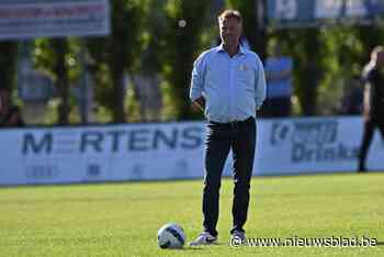 Tom De Cock (FC Lebbeke) oog in oog met ex-club Tempo Overijse en boezemvriend Roger Vercarre: “De koe meteen bij de hoorns vatten”