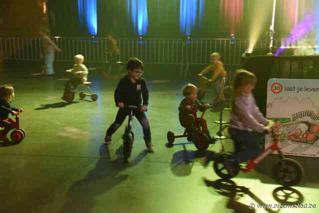 Biekorf omgetoverd tot mini-pretpark voor Krokus op Stelten