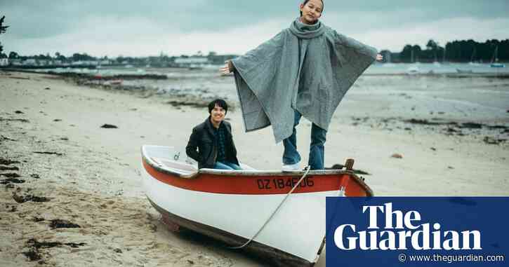 Nora was nine when her first Latin American song went viral. She didn’t speak the language