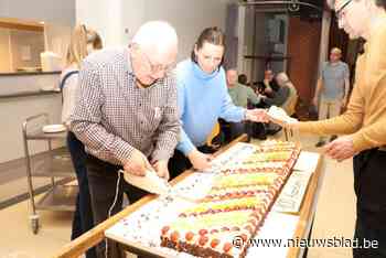 Gratis taart voor wie graag kaart