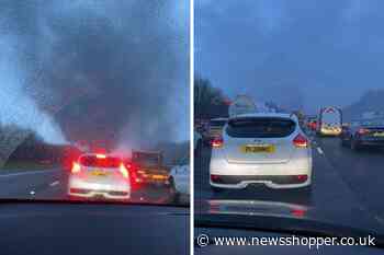 Photos show smoke billowing on M25 Bromley due to van fire