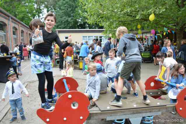 Gemeentelijke basisschool De Platanen verlicht met ledlampen