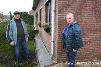 Hun huizen staan er al ruim 40 jaar, maar nu zien Dirk en Maria ze letterlijk wegzakken: “Wij worden door iedereen in de steek gelaten”