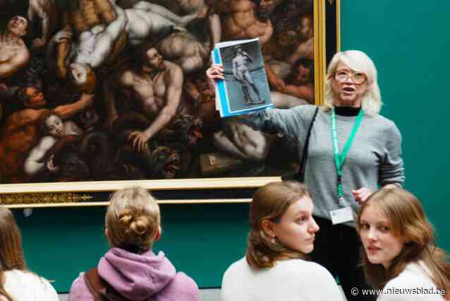 “Moeten vrouwen naakt zijn om in het museum te mogen hangen?” Queer-wandeling in Gents museum is een hit