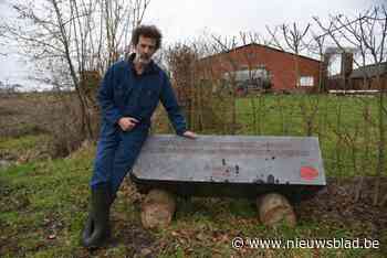 Boer Koenraad (57) voert op heel eigen wijze actie: “Ik hou niet van vuurtje stoken of dingen kapotmaken”