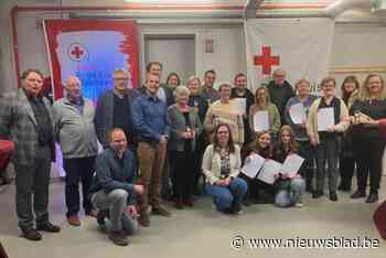 Eretekens en brevetten uitgereikt tijdens nieuwjaarsreceptie Rode Kruis