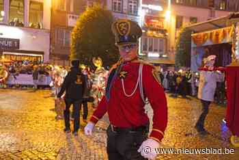 Politie en hulpdiensten beleven drukke carnavalsnacht: 31 feestvierders naar spoed, 1 drone uit de lucht gehaald en 13 schermutselingen