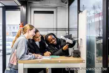 Graduaatstudenten Business van Thomas More dompelen zich in de LabOdoo-truck onder in het bedrijfsleven